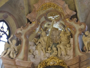 Rok 2008 Renowacja Prezbiterium_11